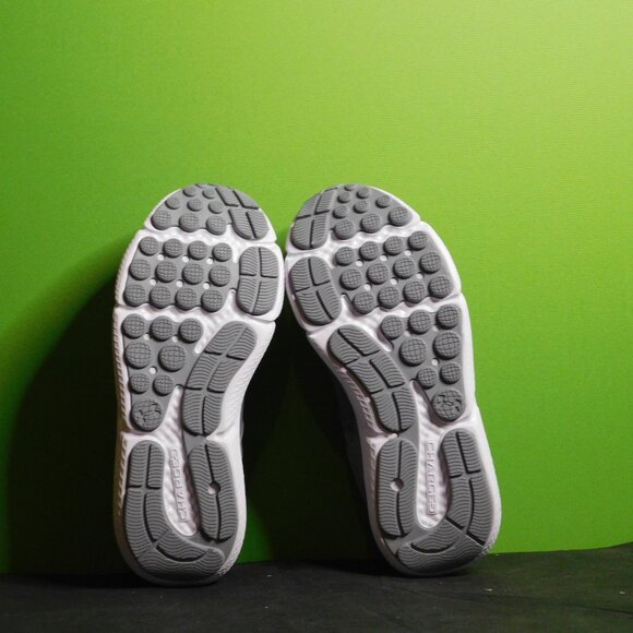 7.5 SIZE Under Armour Men's Charged Assert 10 Running Shoes - Picture 5 of 5